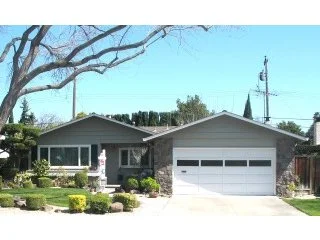 2099 Fordham Dr., Santa Clara. 3 Bedroom 2 Bath in Killarney Farms.  Listed by Remax